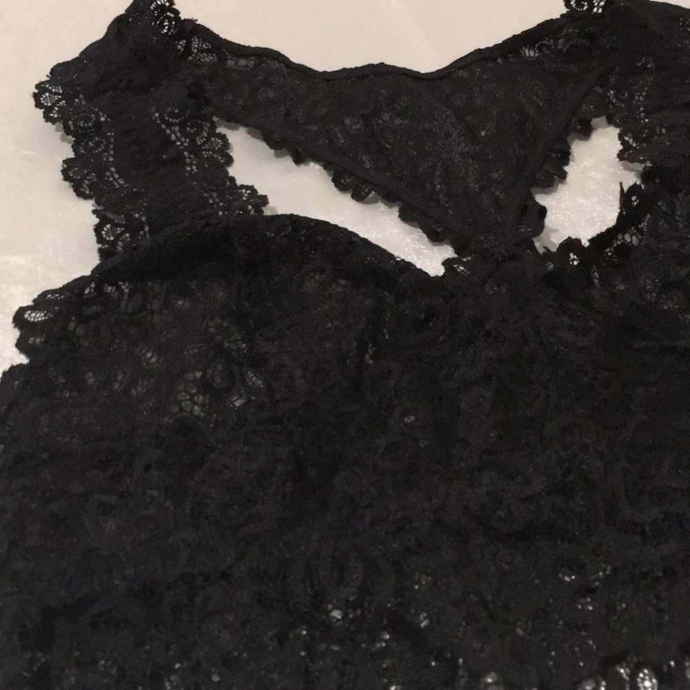 Laced Bra - Picture 2 of 6